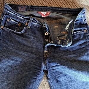 Size 2  EUC Lucky Brand Distressed Jeans